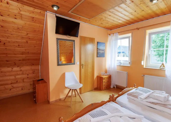 Huus Waeller * Werdum